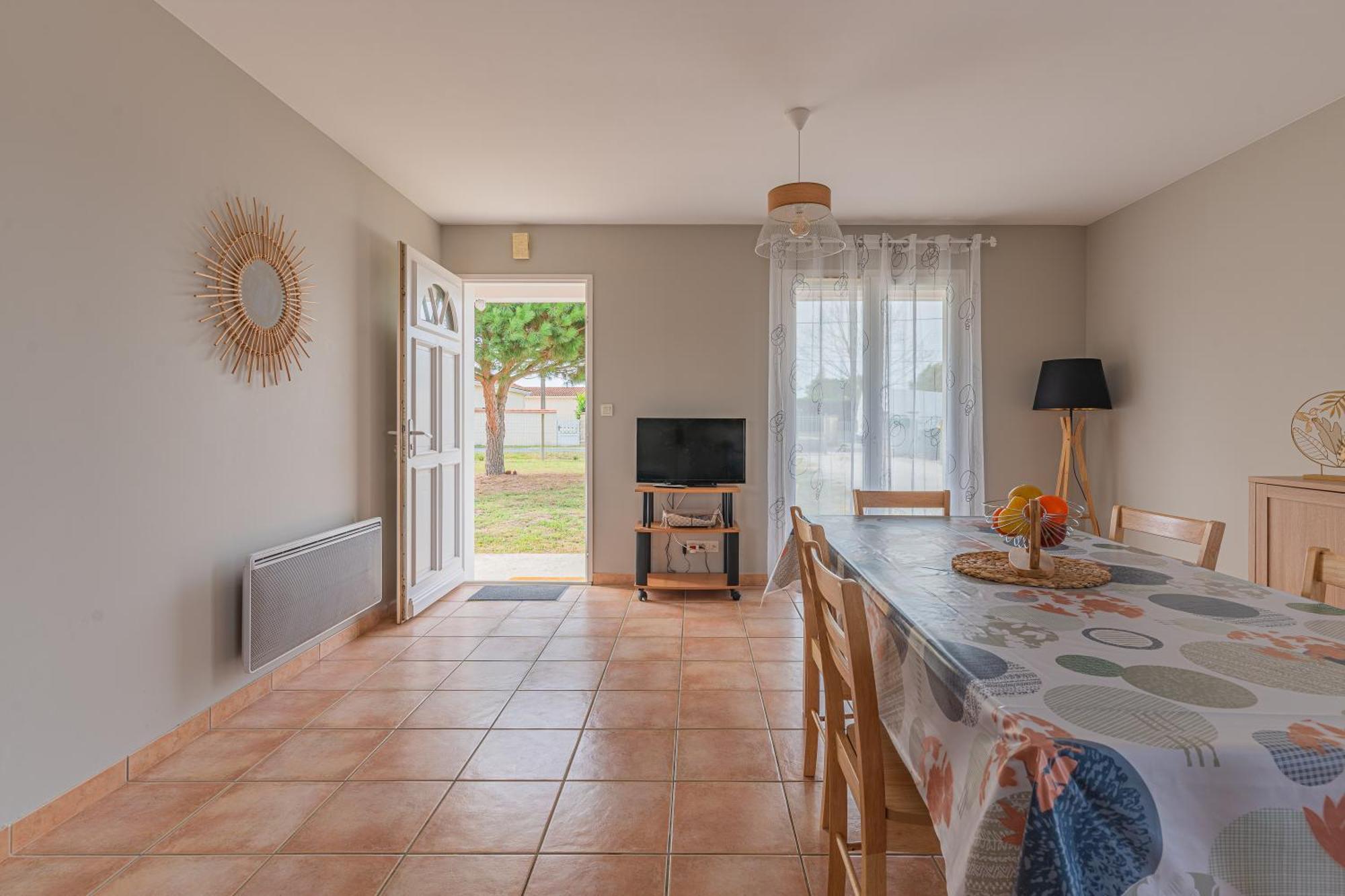 Le Pin Franc Villa Valeyrac Buitenkant foto