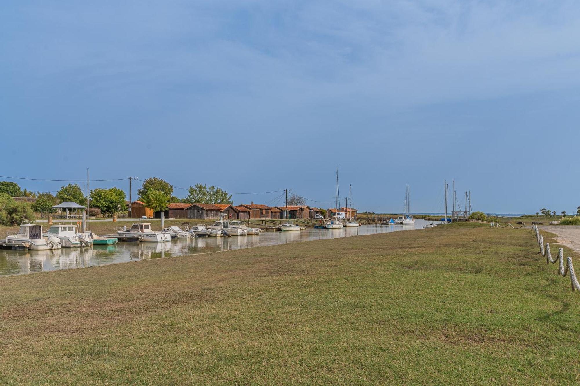 Le Pin Franc Villa Valeyrac Buitenkant foto