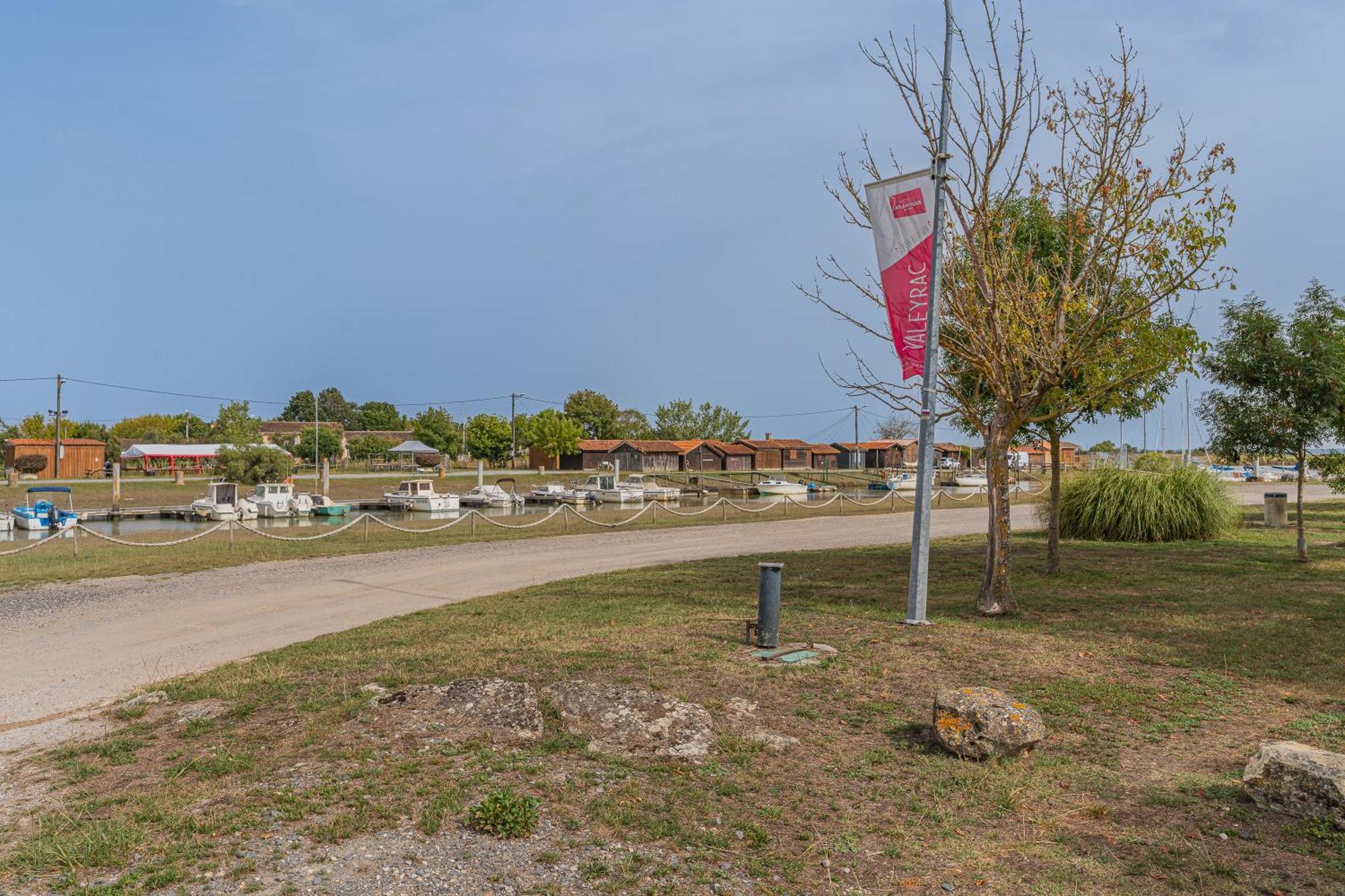 Le Pin Franc Villa Valeyrac Buitenkant foto
